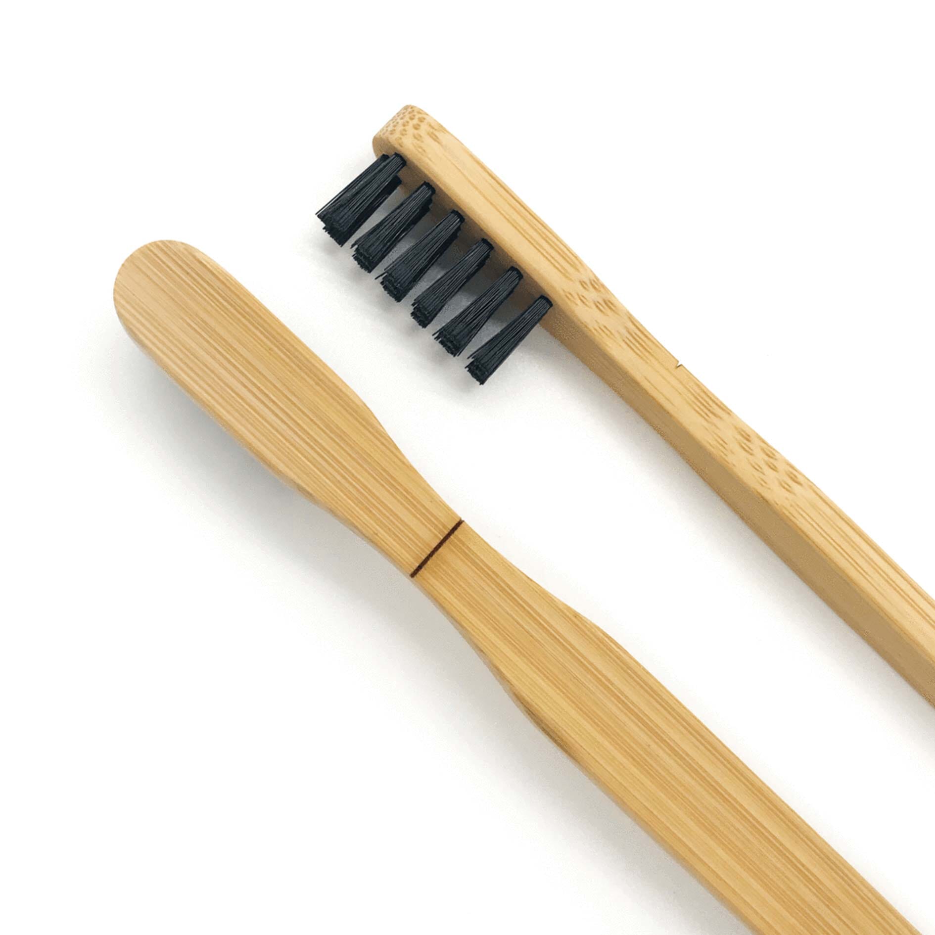 Akamai BAMBOO TOOTHBRUSHES, compostable, Dr. Bass design
